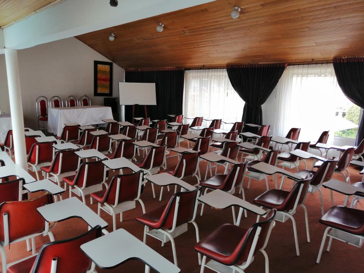 Hotel Casablanca Natural Spa Paipa Buitenkant foto
